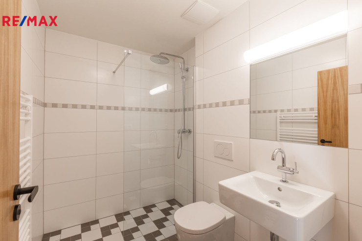 Pronájem bytu 2+kk, 42,48 m², Praha - Karlín