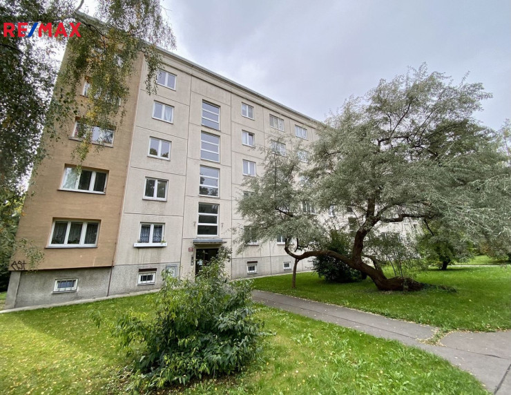 Prodej bytu 2+1 se sklepem, Praha 10 - Malešice