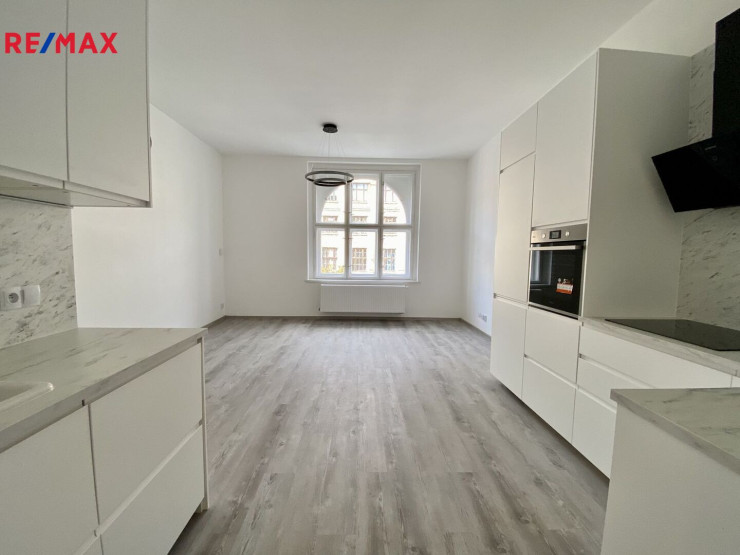 Prodej prostorného bytu po rekonstrukci 3+kk, 100 m2, Praha 1 - Nové Město