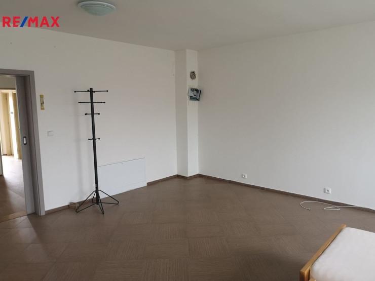 Pronájem chaty 50m2 + pozemek 6067m2