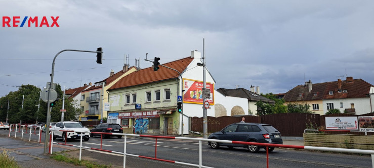 Prodej cihlového domu v Karlovarské ulici na Bílé hoře