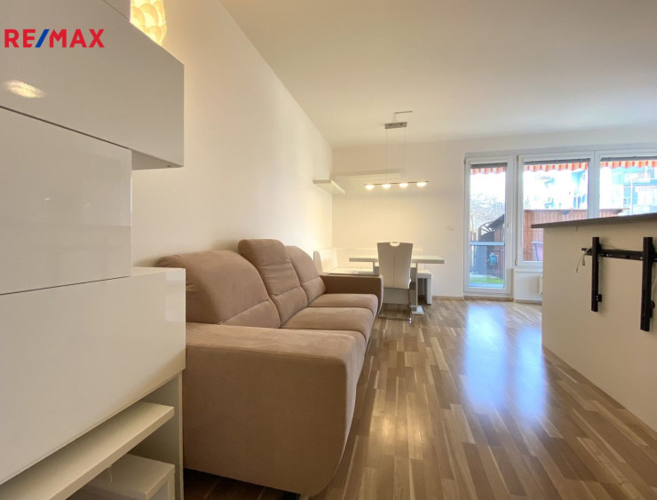 Pronájem bytu 4+kk, 80 m2, Praha