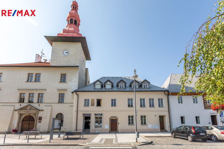 Krásný byt 3+kk s lodžií a parkováním v historickém domě v Bělé pod Bezdězem