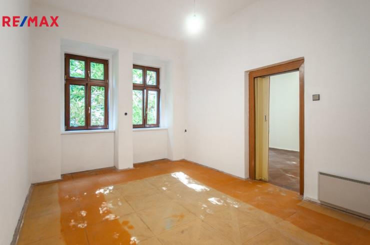 Prodej bytu 4+1, 97 m2 + sklep, Praha 5 - Smíchov