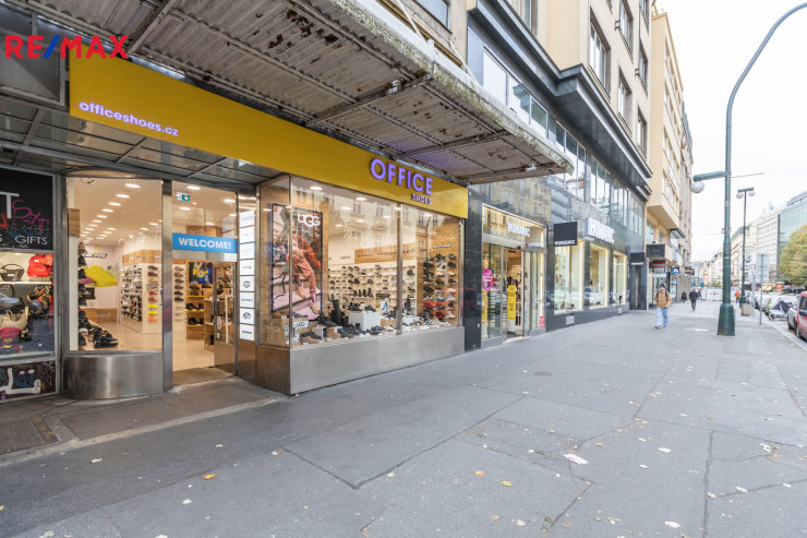 Pronájem obchodního prostoru, 144 m2, Praha
