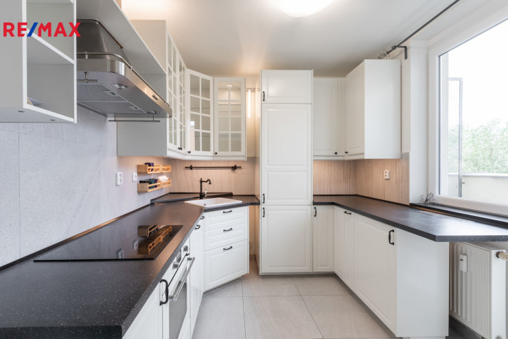 Byt 3+1 95 m² s balkónem a garážovým stáním