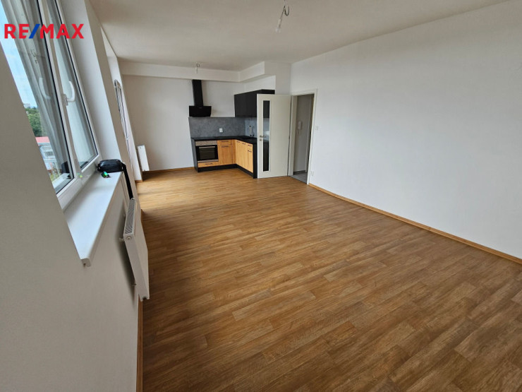 Pronájem nového bytu 1+kk 35m2 s balkónem 2,7m2