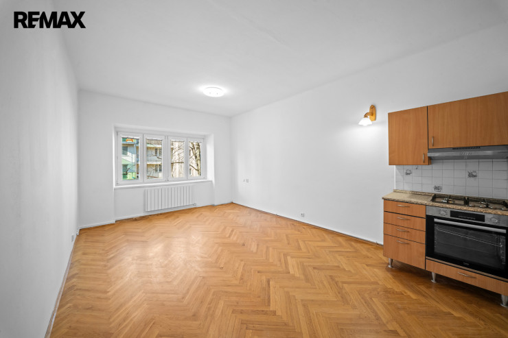 Pěkné 2+kk s balkonem na Žižkově