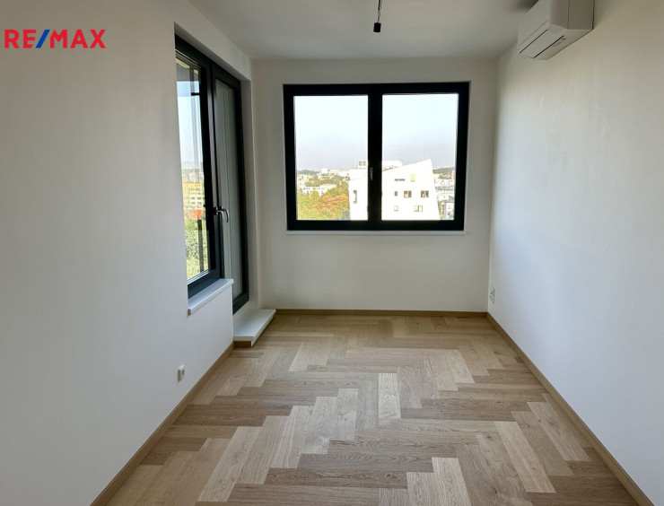 Zcela nový luxusní byt 4+kk, 3 terasy a sklep, Praha 9 - Vysočany