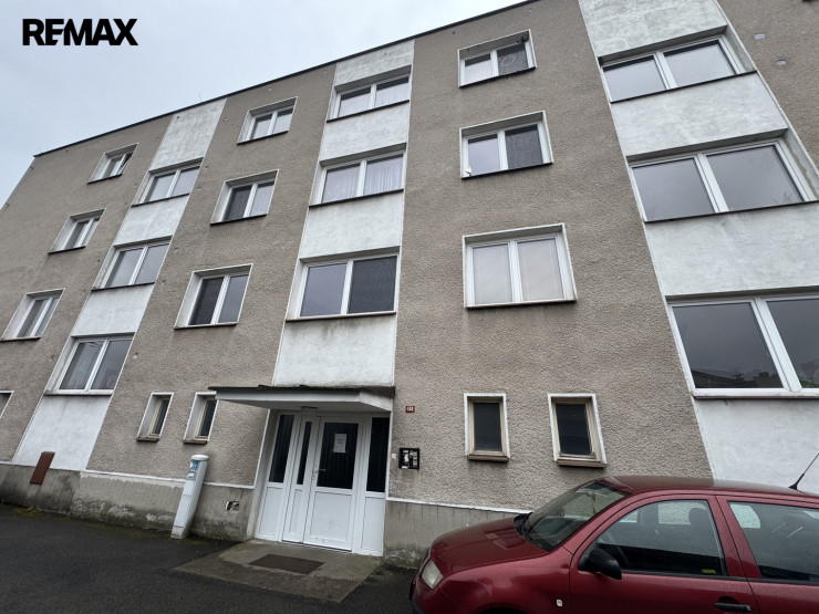 Činžovní dům v obci Vlkava s 12 bytovými jednotkami